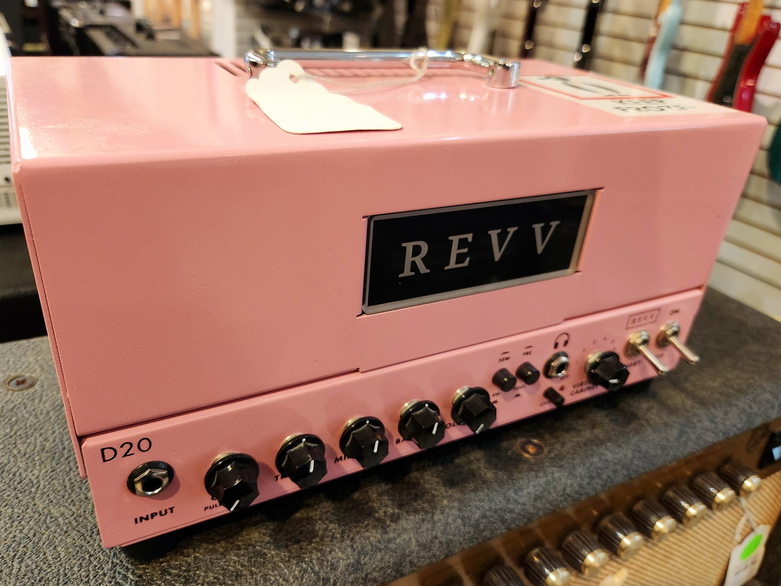 Revv D20