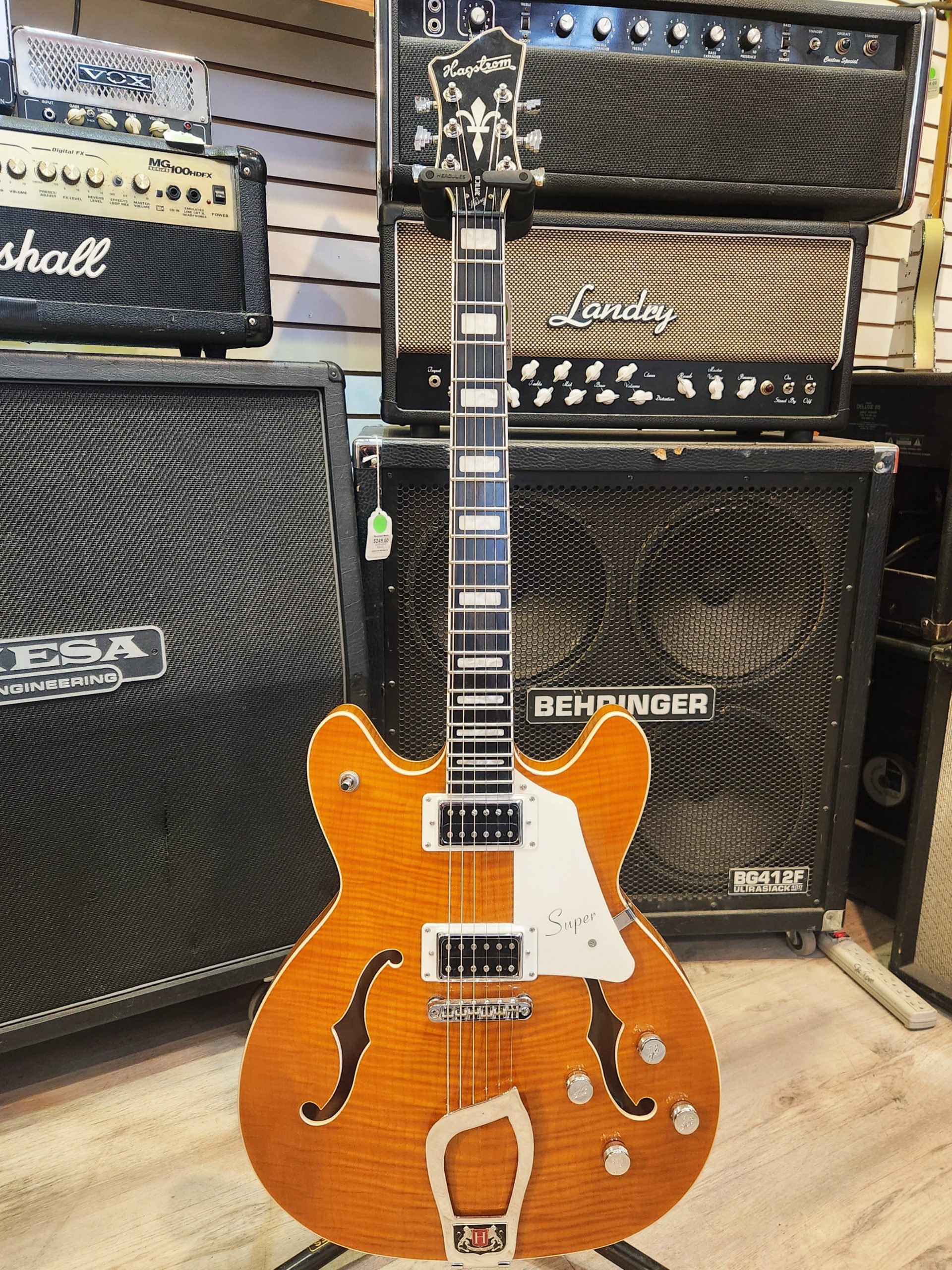 Hagstrom Super Viking
