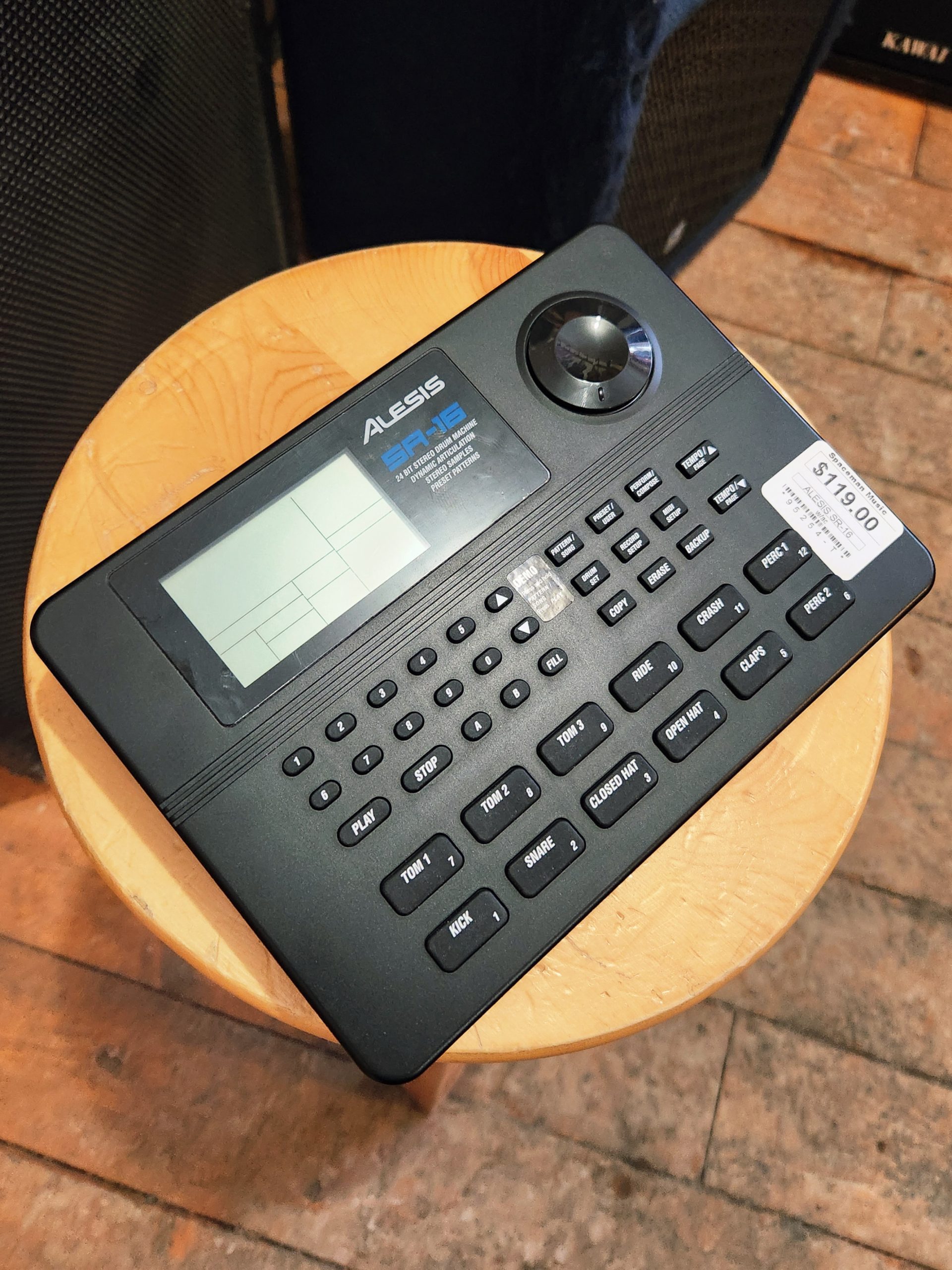 Alesis SR-16