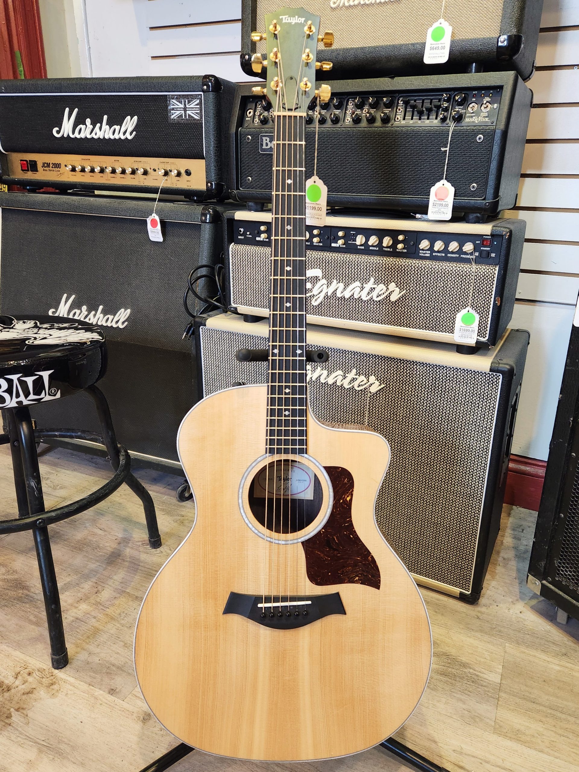 Taylor 214ce
