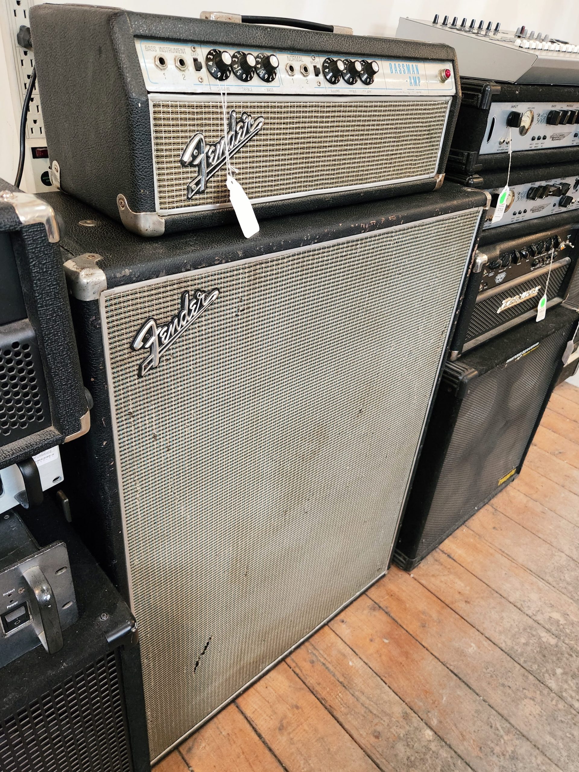 Fender Bassman Silverface w/ Cabinet