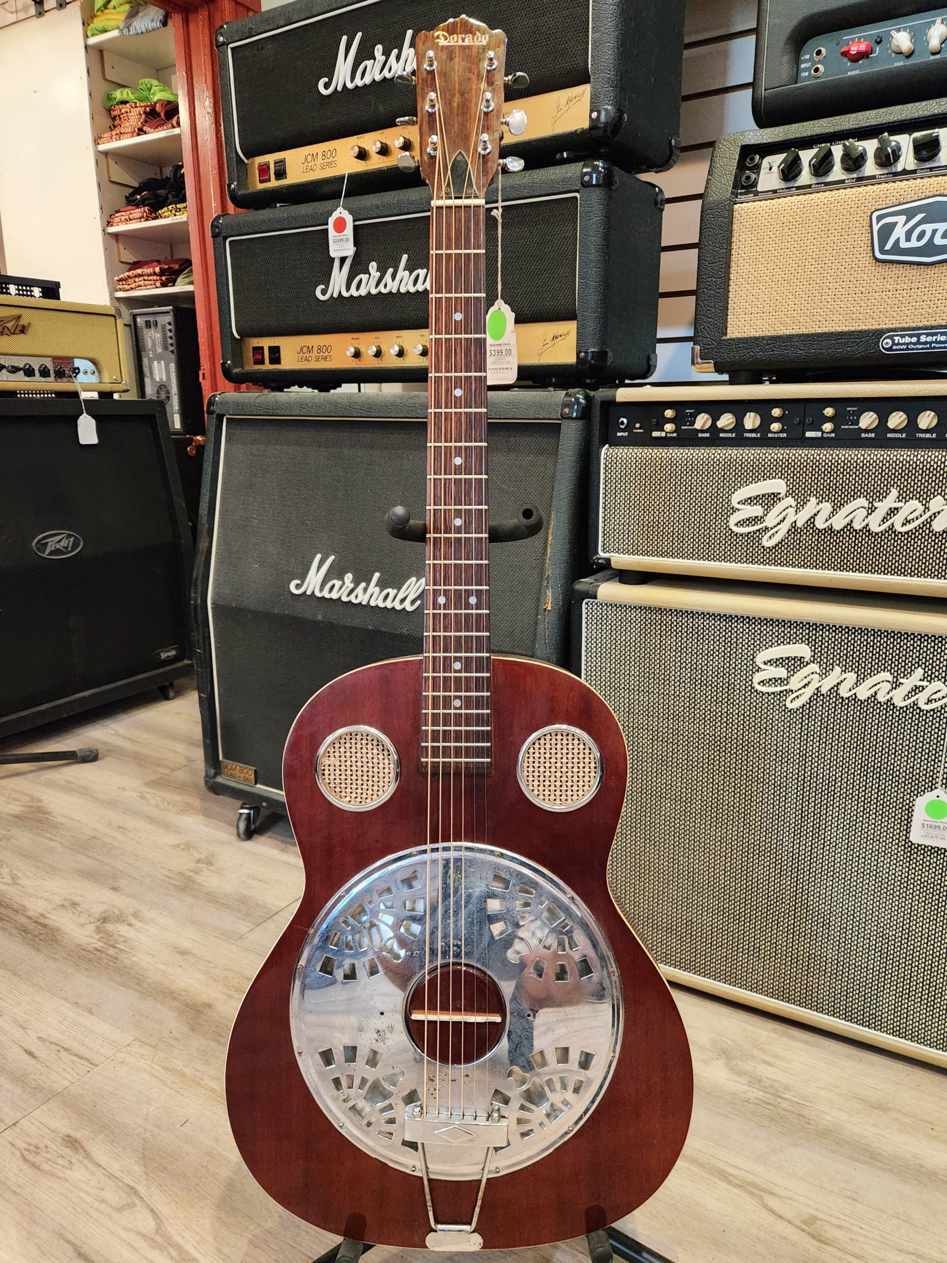 Dorado Rojo Resonator