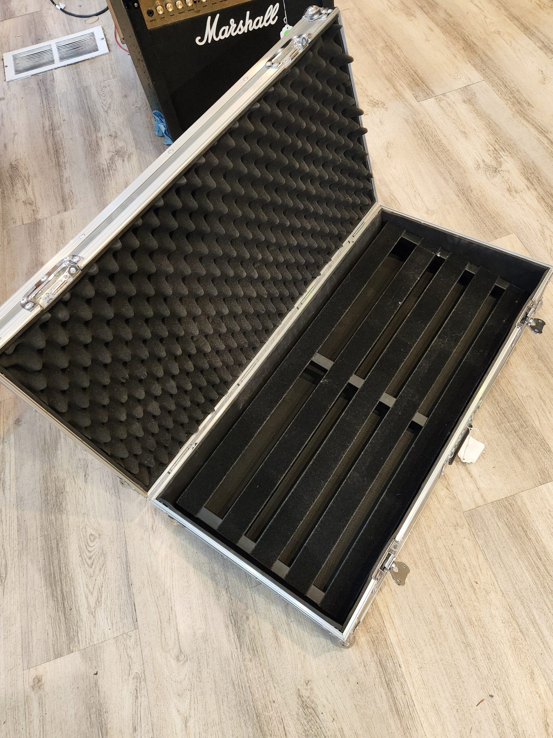 Pedaltrain Novo 32 with Hard Case