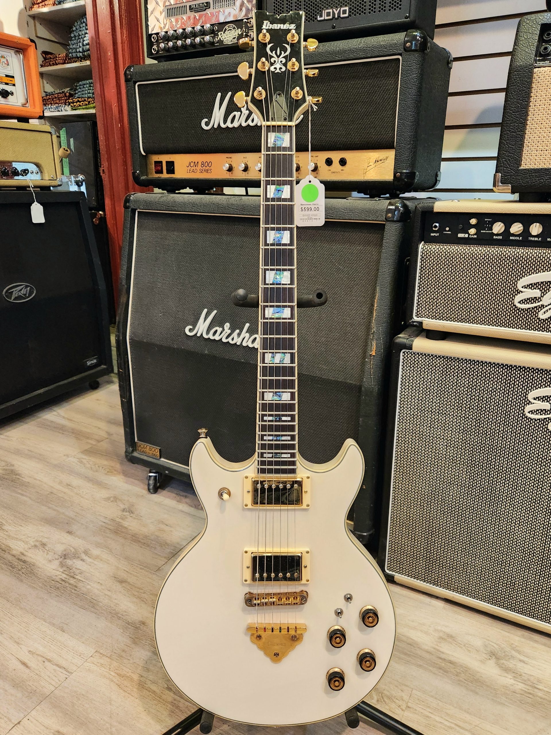 Ibanez AR220