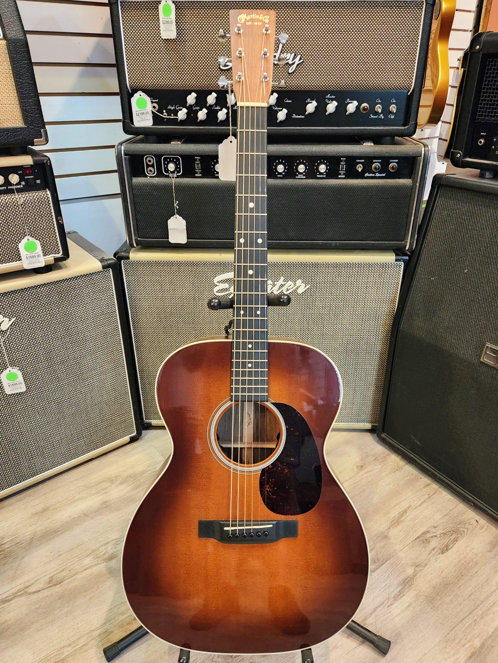 Martin OOOE Black Walnut Ambertone