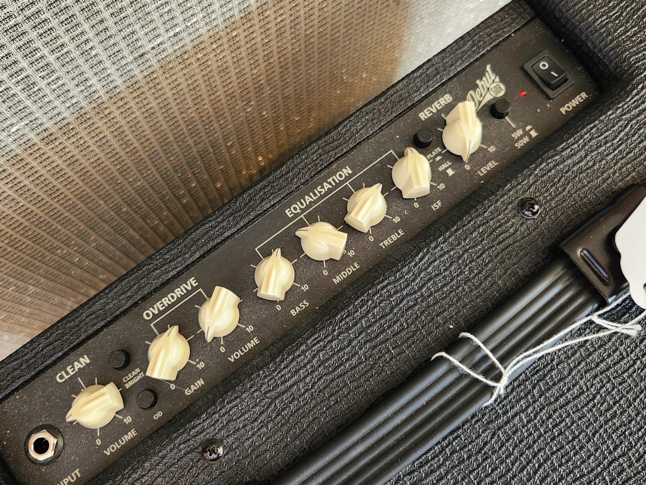 Blackstar Debut 50R