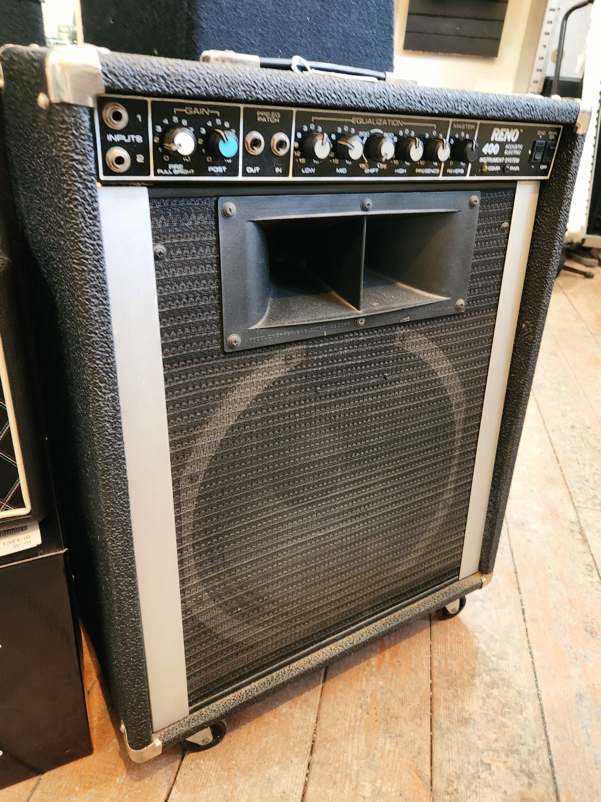 Peavey Reno 400