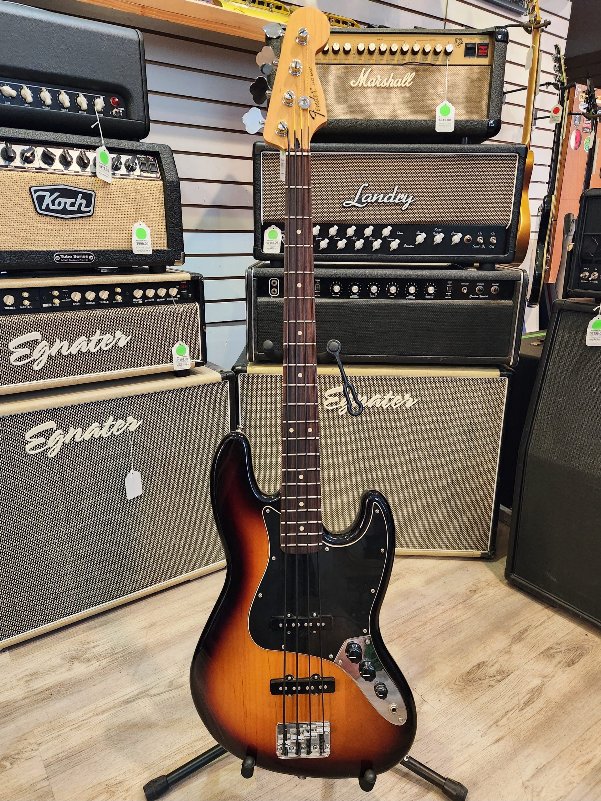 Fender Standard Jazz Bass