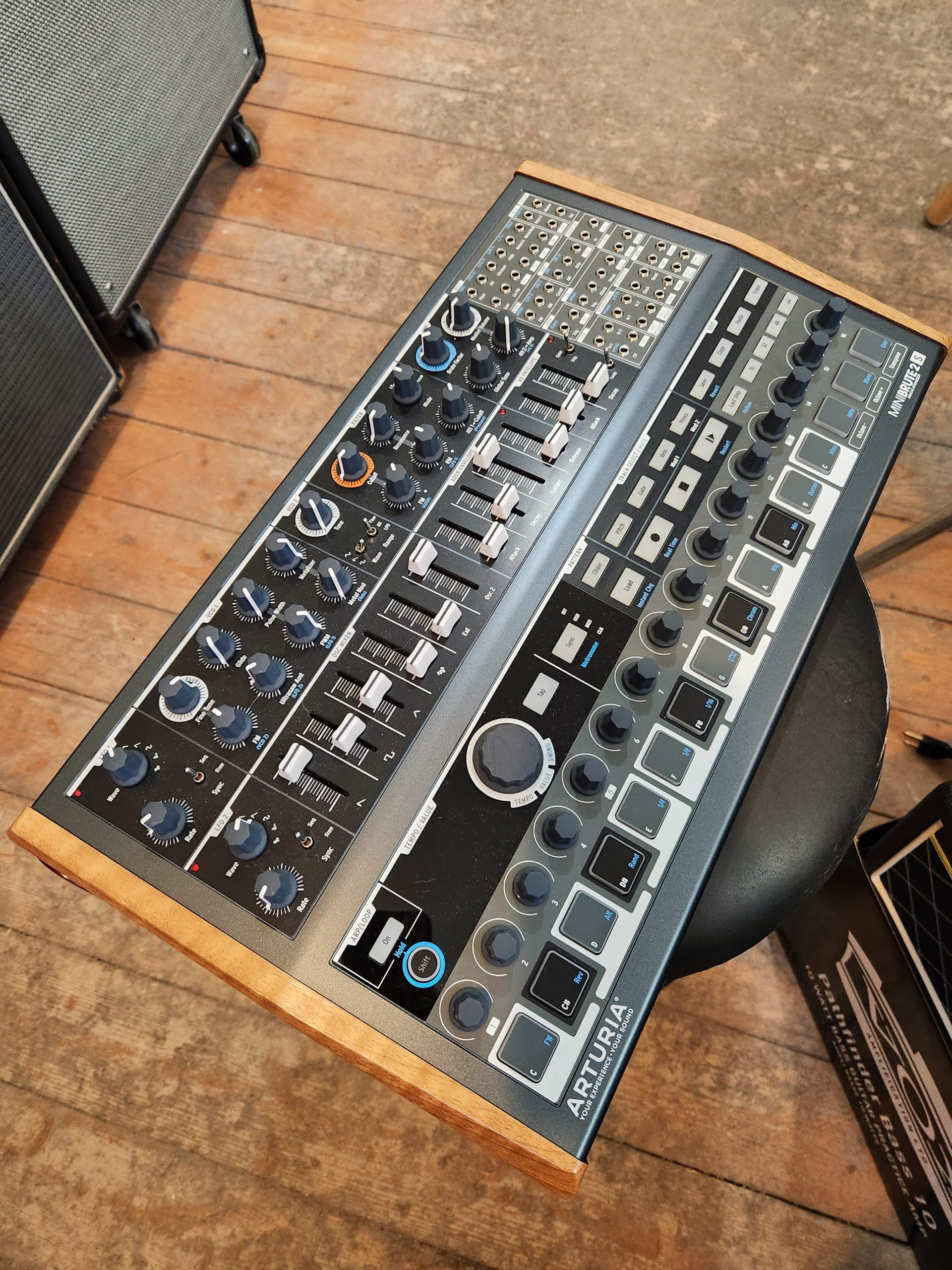 Arturia MiniBrute 2S
