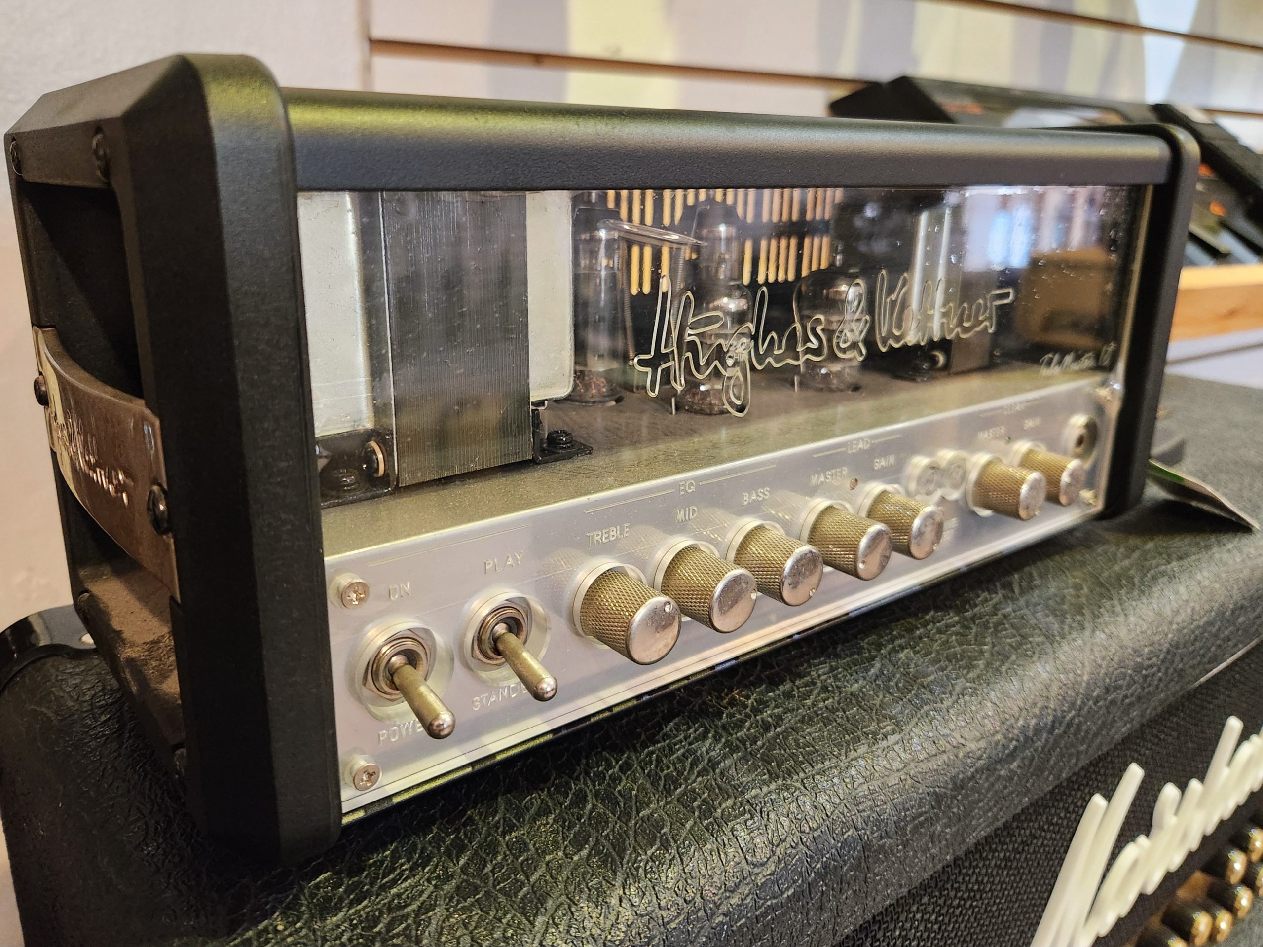 Hughes & Kettner TubeMeister 18
